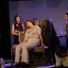Die Mittel- und Oberstufen-Theater-AG nahm das Publikum mit auf eine spannende Reise in die Goldenen Zwanziger