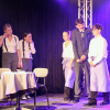 Die Mittel- und Oberstufen-Theater-AG nahm das Publikum mit auf eine spannende Reise in die Goldenen Zwanziger